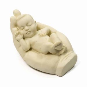 Estatua de Bebé en Mano Blanco (10 cm)