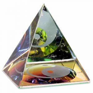 Pirámide de Cristal Yin Yang (4 cm)