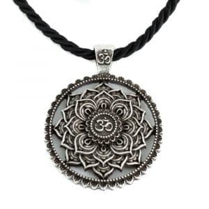 Collar Mandala Tibetano OHM - Plateado (40 mm)
