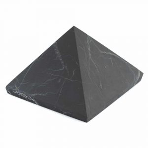Piedra Piramidal de Shungit sin pulir - 60 mm
